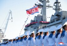 Botadura del destructor de las Fuerzas Marítimas del Ejército Popular de Corea (EPC)