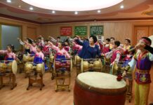 Se forman futuros músicos de janggo (instrumento musical de la nación coreana)