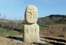 Se descubre la estatua de piedra del periodo de Coryo