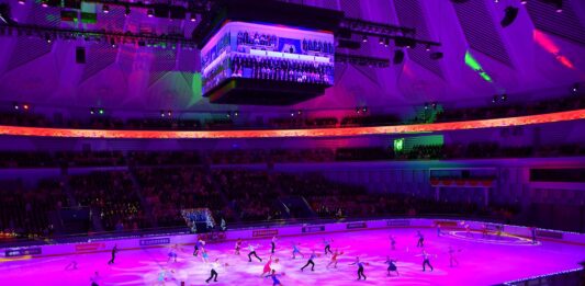 Patinaje artístico por el 80 aniversario de la fundación del Partido del Trabajo de Corea